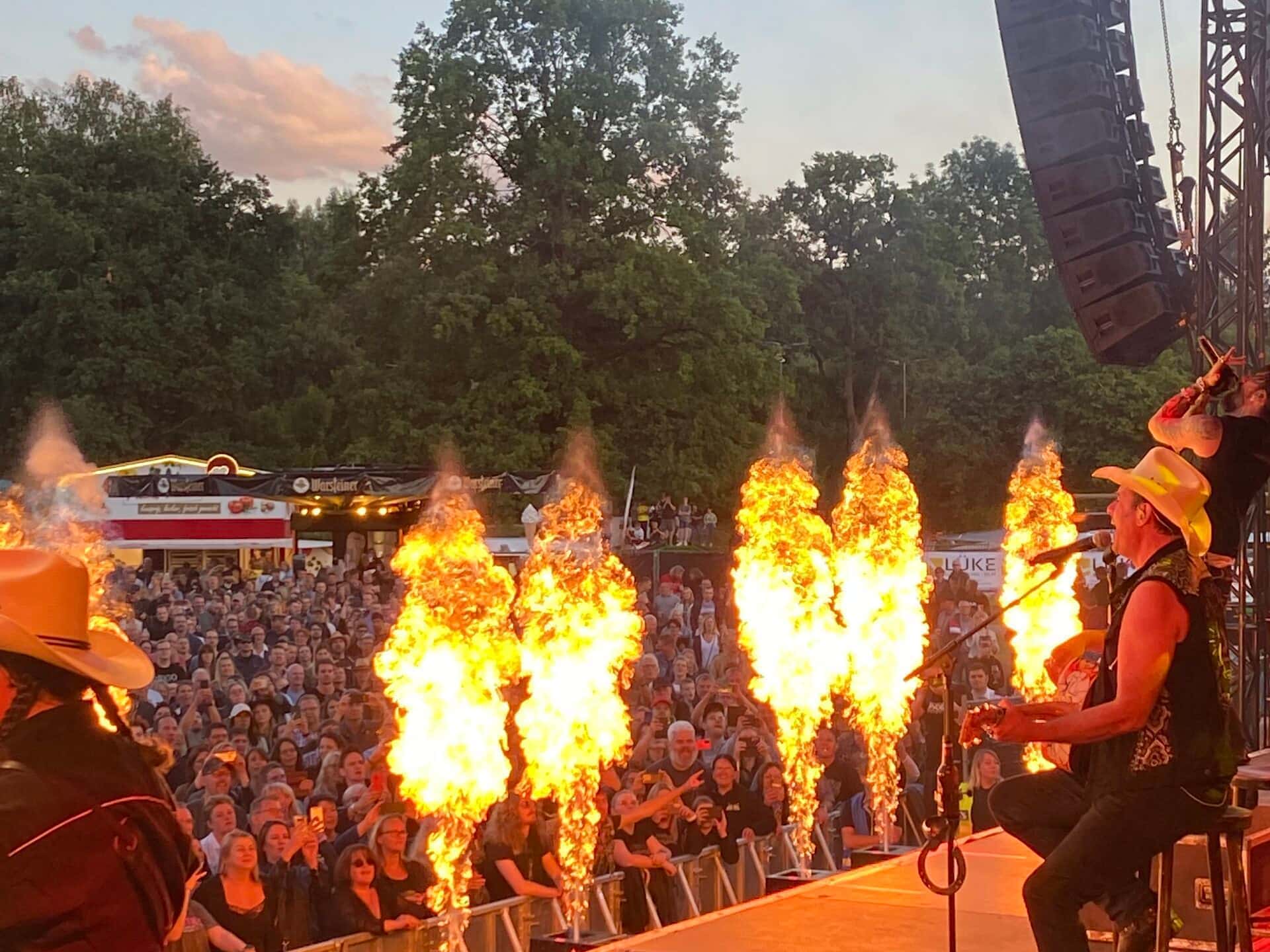 The Boss Hoss on the Black is Beautiful Tour, Germany 2022 — Monitor engineering