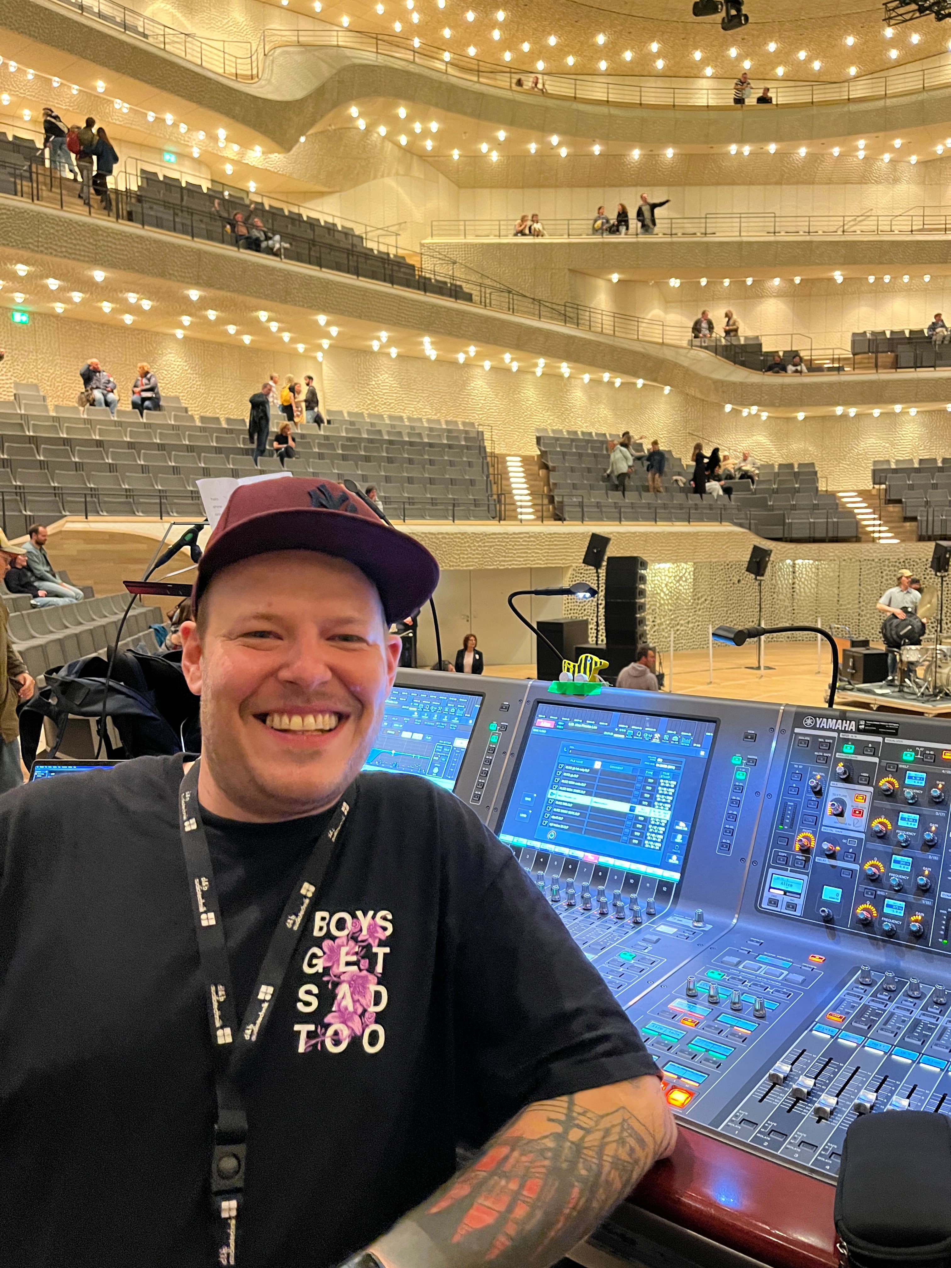 Janos Münker — FOH/MON/SYS · Project Manager